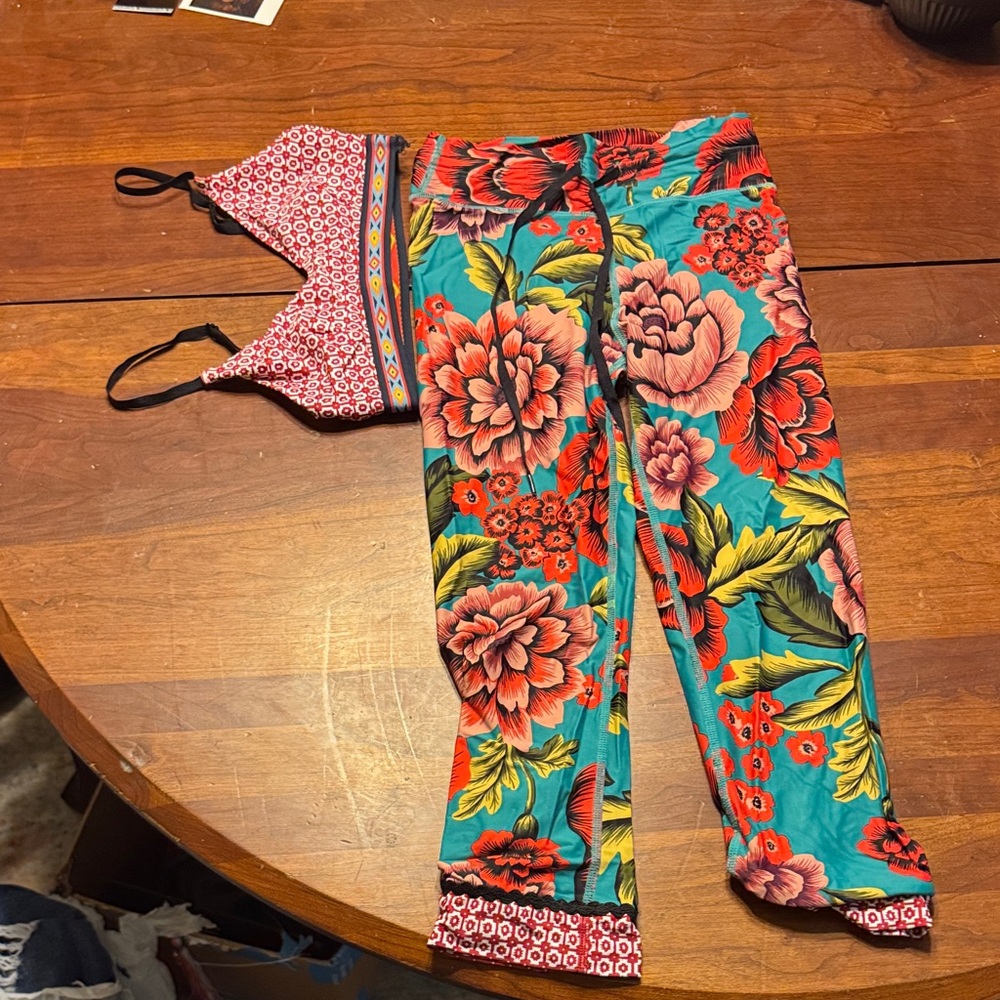 The Upside Vibrant Floral Set - Red and Teal